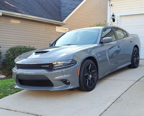 Dodge Charger Rt 2019, Doge Charger Srt, Grey Dodge Charger, Charger Car Dodge, Bmw Outfit, Bmw Offroad, Grey Cars, 2019 Dodge Charger, Chargers Car