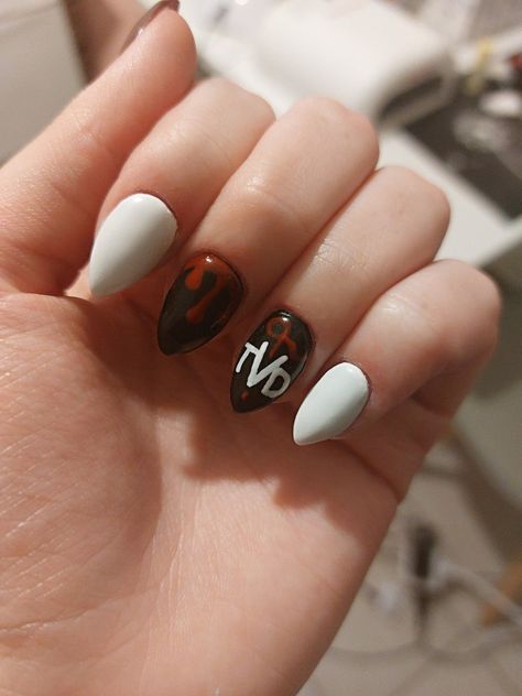 The Vampire Diaries Nails The Vampire Diaries Nails Ideas, Vampire Diaries Nail Designs, Salvatore Nails, Tvd Nails Ideas, Tvd Nails, Vampire Diaries Nails, Design Natural Nails, Universe Nails, Futuristic Nails