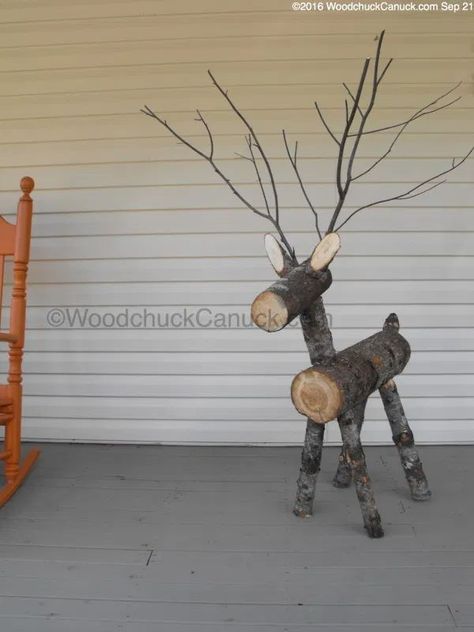 Reindeer Logs, Log Reindeer, Wood Log Crafts, Wood Reindeer, Wooden Reindeer, Wooden Christmas Decorations, Christmas Decorations Diy Outdoor, Christmas Wood Crafts, Christmas Wood