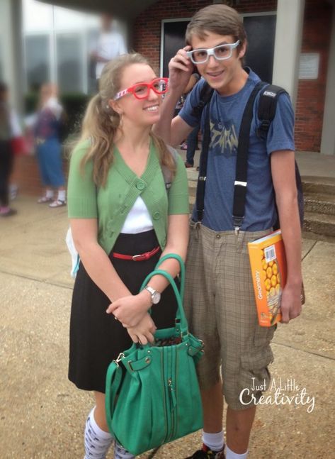 Nerd Day Costume Ideas for Homecoming Week! - Just a Little Creativity - easy and last minute costume ideas Brother Sister Halloween Costumes, Thanksgiving Baby Outfit Boy, Nerd Costumes, Nerd Costume, Family Photo Outfits Winter, Homecoming Outfits For Guys, Fun Halloween Party Games, Games Halloween