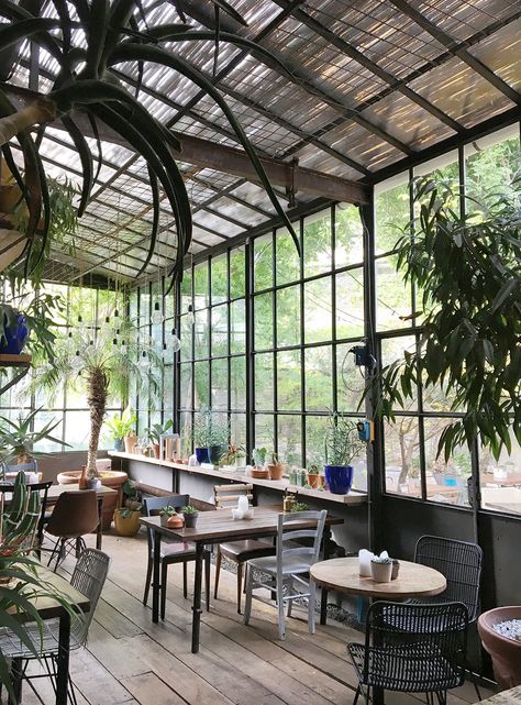 Greenhouse Cafe, Outdoor Terrace, Coffee Bars, Blogger Inspiration, Bbq Restaurant, Como Italy, Lake Como, Cafe Interior, Cafe Design