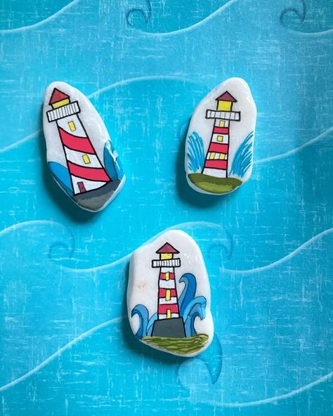 Nicole Heinz on Instagram: "Be a light for someone . . . #paintedrocks #paintedrocksofinstagram #paintedrocksrock #hidingrocks #heinzrocks #portlandrocks #farbenfroh #lighthouse #leuchtturm #rockpaintingoninstagram #rockpaintingtherapy #handpaintedrocks #handgemalt #stoneart #tooliart #buntesteinefüreinebuntewelt #bemaltesteine #steinebemalenmachtglücklich" Boat Painted Rocks, Rock Painting Lighthouse, Painted Rock Lighthouse, Lobster Painted Rock, Painted Rocks Nautical, Nc Lighthouses, Coloring Rocks, Pet Rock, Be A Light