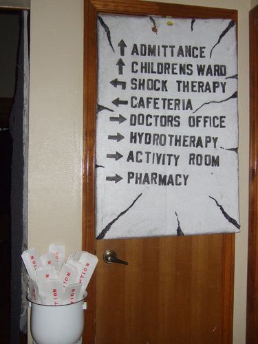 Asylum sign idea on Halloween Forum Halloween Hospital Theme, Asylum Halloween Party, Insane Asylum Halloween, Asylum Party, Haunted Asylum, Asylum Halloween, Haunted Hospital, Haunted Trail, Halloween Forum