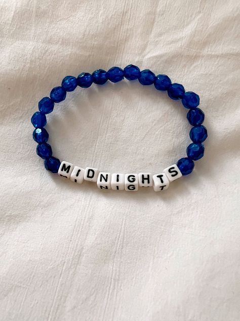 Dark blue beaded bracelet for Taylor swift eras tour concert Midnights Friendship Bracelet, Nye Theme, Friendship Bracelet Ideas, Midnights Eras Tour, Taylor Swift Friendship Bracelet, Eras Tour Concert, Nye Party, Trendy Bracelets, Concert Outfits