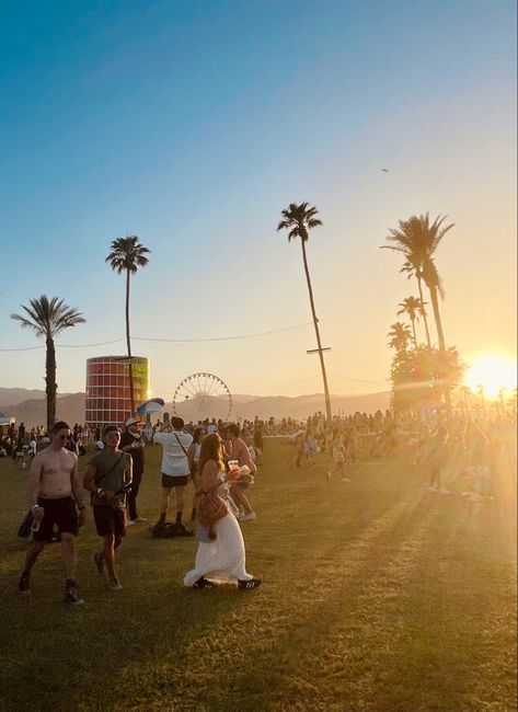 Coachella Vip, Coachella Aesthetic, Music Festival Aesthetic, Coachella Concert, Coachella Vibes, Festival Aesthetic, Vision Board Images, Festival Inspo, Concert Aesthetic