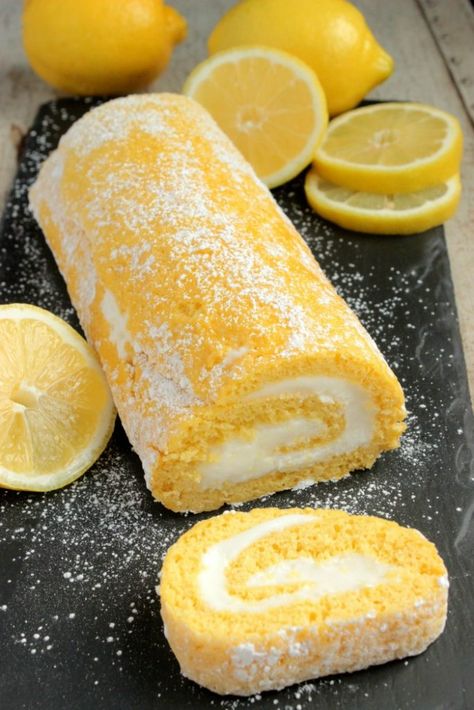 Lemon Roll Cake Recipe, Lemon Roll Cake, Lemon Cake Roll, Lemon Roll, Jelly Rolls Recipe, Roulade Cake, Jelly Roll Cake, Red Birthday Cakes, Moist Lemon Cake