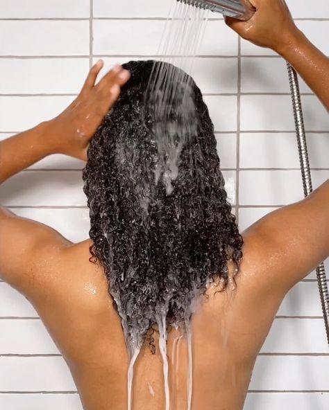 Wash Day Aesthetic, Detangling Natural Hair, 4c Hair Care, Hair Detangler, Washing Hair, 4c Hairstyles, Spa Day, Hair Stylist, Braided Hairstyles