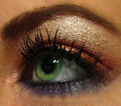 Dramatic Eyeshadow, Eyeliner And Mascara, Makeup Gallery, Diva Makeup, Girl With Green Eyes, Makeup Favorites, Dramatic Eye Makeup, Retro Makeup, Beautiful Eyelashes