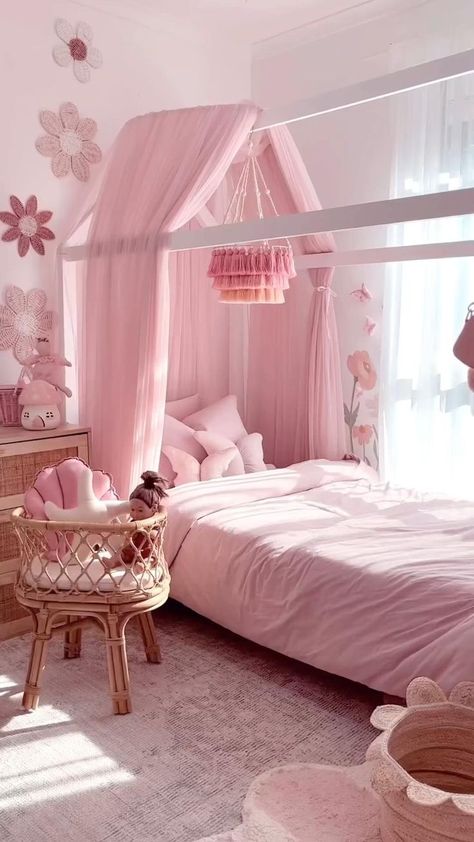 Pink Toddler Rooms, Princess Kids Room, Pink Princess Room, Bedroom Moody, Girls Princess Bedroom, Girls Princess Room, Princess Bedrooms, Baddie Apartment, Princess Room Decor