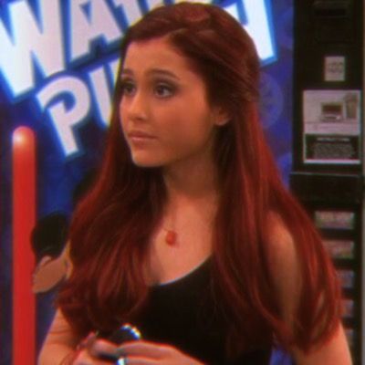 Cat Valentine Icons, Ariana Grande Cat Valentine, Hair Ariana Grande, Cat Valentine Outfits, Victorious Cat, Ariana Grande Red Hair, Valentine Icon, Ariana Grande Victorious, Ariana Grande Cat