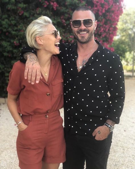 Matt Willis, Haircut Tips, Super Short Haircuts, Haircut Tip, Short Blonde Bobs, Emma Willis, Tan Shirt, Happy Faces, Chin Length Hair