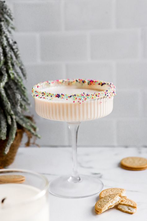 Front view of sugar cookie martini in couple martini glass rimmed with sprinkles. Sugar Cookie Martini, Cookie Martini, Festive Cocktails, Holiday Cocktail, Holiday Planning, Holiday Magic, Holiday Cocktails, Holiday Drinks, Signature Cocktail