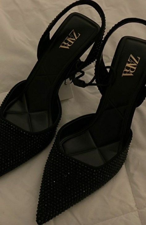 #zara #zarastyle #heels Fancy Heels, Fashion Shoes Heels, Cute Shoes Heels, Shoes Heels Classy, Zara Heels, Heels Classy, Fancy Shoes, Cute Heels, Girly Shoes