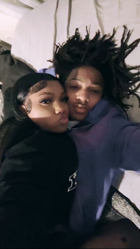 Rls Goals, Couple Fits, Black Relationship Goals, Girlfriend Goals, Black Love Couples, Couple Goals Teenagers, Black Couples Goals, Cute Relationship Photos, Cute Friend Photos