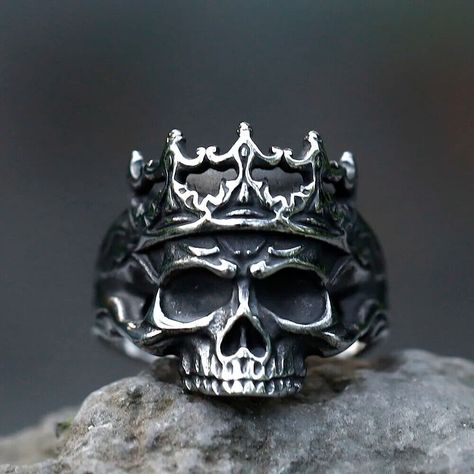 Gothic Vampire Crown King Skull Head Ring Stainless Steel HipHop Biker Punk Ring Vampire Crown, Rings With Meaning, Skeleton Ring, Crown King, Gothic Vampire, Metallic Party, Jewelry Chest, Biker Rings, Head Ring