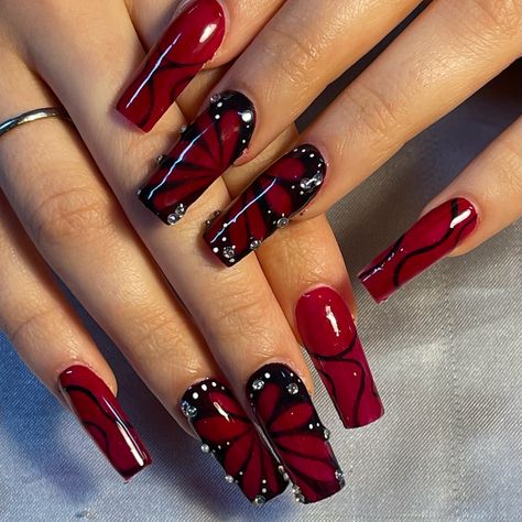 Black And Red Butterfly Nails, Black Nails Alternative, Dark Cherry Red Nails Acrylic Design, Black And Red Nails Ideas Prom, Black And Red Airbrush Nails, Red Unique Nails, Black Acrylic Nail Designs Coffin, Black And Red Nail Designs Acrylics, Gel X Coffin Nail Designs