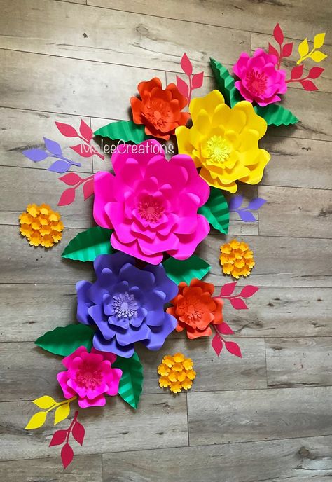 Beautiful set of 10 paper flowers.  Perfect addition to fiesta themed party or Hawaiian themed party. This set includes: 1-  16-17 inches flower 2-  13 inches flowers  4-  9 inches flowers  3-  5 inches flowers  And leaves. Flowers come fully assembled and ready to use.  COLORS CAN BE CUSTOMIZE. Feel free to message me prior to ordering. This set come as individual flowers and leaves so you can arrange them however you like. All paper flowers are handcrafted and unique. The size and the shape will differ slightly. Please be sure to browse for additional items in my shop coordinating to this theme, including cake toppers, cup cake toppers, banners etc. THANK YOU FOR SHOPPING BY.... Hawaiian Themed Party, Fiesta Themed Party, Mexican Paper Flowers, Individual Flowers, Hawaiian Party Theme, Paper Daisy, Fiesta Theme Party, Origami Rose, Mexican Party Theme