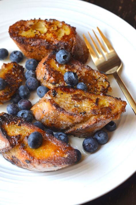 Baguette French Toast, Baguette Recipe, Overnight French Toast, Cinnamon French Toast, French Baguette, Breakfast Toast, French Toast Bake, French Toast Casserole, Dinner Appetizers