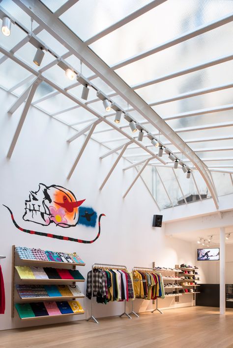 Brinkworth has overhauled the interior of an old building in Paris to create a retail space for New York streetwear brand Supreme Supreme Store, New York Streetwear, Retail Space Design, Paris Store, Store Layout, Interior Design Awards, Store Interiors, Retail Store Design, Streetwear Shop