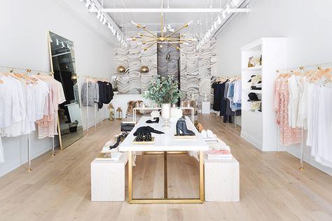 Inside an L.A. Fashion Boutique That's More Than Just Clothing via @MyDomaine Boutique Design Ideas, Clothing Boutique Interior Design, Clothing Boutique Interior, Display Visual Merchandising, Clothing Store Interior, Store Design Boutique, Store Layout, Boutique Interior Design, Boutique Decor