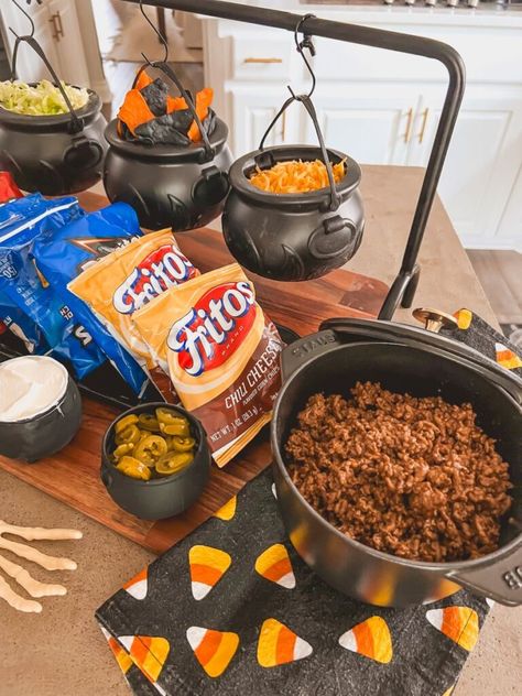 Halloween Walking Taco Bar Trick Or Treat Night Food, Taco Bar Party Halloween, Fall Taco Bar Party, Taco Bar For Halloween Party, Work Halloween Potluck Ideas, Halloween Party Chili Bar, Pre Trick Or Treat Dinner, Family Halloween Food Ideas, Halloween Camping Food Ideas