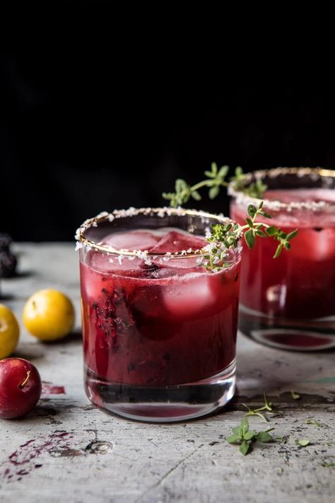 Blackberry Thyme Margarita | halfbakedharvest.com #blackberries #margarita #tequila #summer #easyrecipes Thyme Margarita, Easy Margarita Recipe, Half Baked Harvest Recipes, Easy Margarita, Harvest Recipes, Half Baked Harvest, Margarita Recipes, Mocktails, Mojito