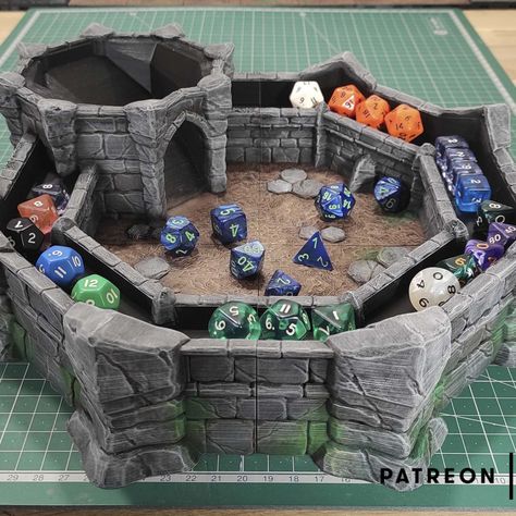 3D Printable Dice tower & Tray by Makers Anvil 3d Print Dice Tower, Diy Dnd Dice Tray, Clay Dice Tower, Diy Dice Tray, Diy Dice Tower, Dnd Dice Tower, Dnd Dice Tray, Dnd Diy, Diy Dice