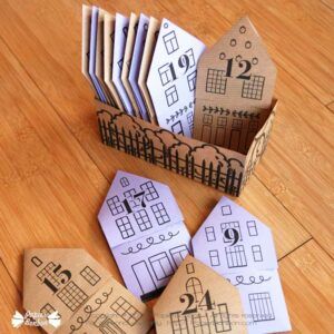 Homemade Tea Bags, Xmas Calendar, Tea Bag Envelopes, Diy Tea Bags, Advent Calendar House, Tea Advent Calendar, Advent Calendar Diy, Cute Houses, Xmas Countdown