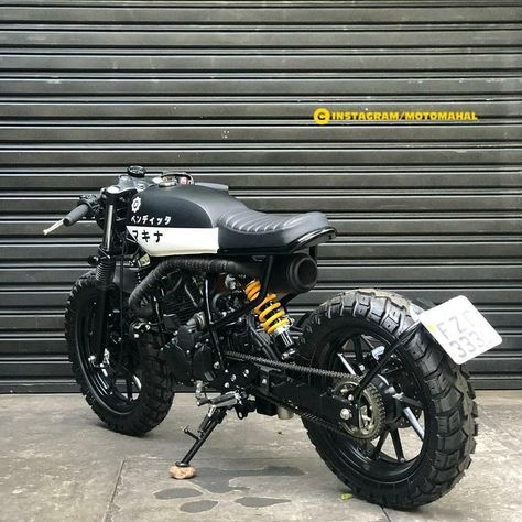 MotoMahal shared a post on Instagram: “Presenting You All A Modified Yamaha FZ 25 Modified into CafeRacer Style. About This bike: This is…” • Follow their account to see 1,099 posts. Cafe Racer Tank, Yamaha 250, Yamaha Cafe Racer, Cafe Racer Moto, Best Motorbike, Cafe Racer Design, Scrambler Custom, Мотоциклы Cafe Racers, Cafe Bike