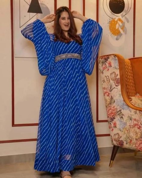 Leheriya Kurti Designs Latest, Printed Frocks For Women, Cool Casual Outfits, Diy Fashion Scarf, Anarkali Dress Pattern, Simple Kurta Designs, Kurti Designs Latest, Kurti Embroidery Design, Desi Fashion Casual