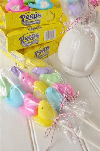 Peeps on a stick... clever, cheap, and looks great in the basket! Could do for any holiday that peeps are available. Easter Goodies, On A Stick, Easter Time, Spring Holidays, Hoppy Easter, Easter Treats, Easter Fun, E Card, A Stick