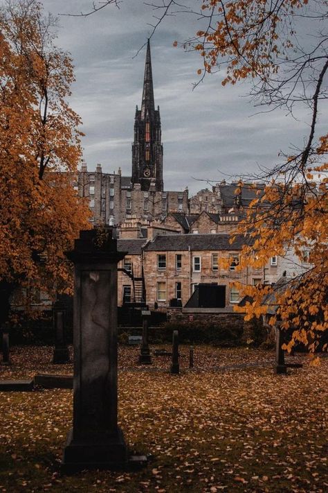 Eidenburgh Scotland Aesthetic, Eidenburgh Aesthetic, Edinburgh Trip, Scotland Aesthetic, Photo Study, England Aesthetic, Aesthetic Books, Playlist Covers, Future Goals