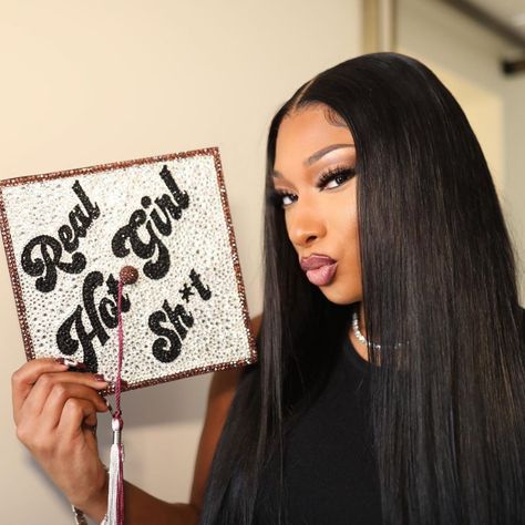 If you are graduating this fall and still have not landed on the perfect graduation cap design, Megan Thee Stallion is here to give you some inspo. 📸: Megan Thee Stallion via Instagram #megantheestallion #graduation #graduationcap #gradcap Grad Cap Designs Nursing, Graduation Aesthetic, Graduation Cap Decoration Diy, College Graduation Cap Decoration, Grad Cap Designs, Diy Graduation Cap, Cap Decoration, College Aesthetic, Graduation Cap Designs