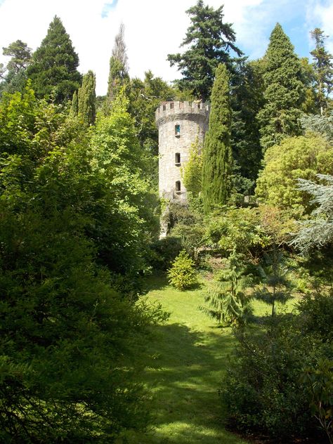 https://flic.kr/p/25R1rEP | Glendalough | Glendalough County Wicklow Ireland Glendalough Ireland, Wicklow Ireland, County Wicklow, Monument Valley, Opera House, Monument, Opera, Country Roads, Castle