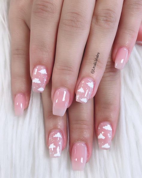 Work Nails Short, Short Coffin Nail Ideas, Nail Ideas Purple, Nails Short Acrylic, Cloud Nails, Uñas Aesthetic, Short Coffin Nails Designs, Acrylic Nails Designs, Purple Clouds