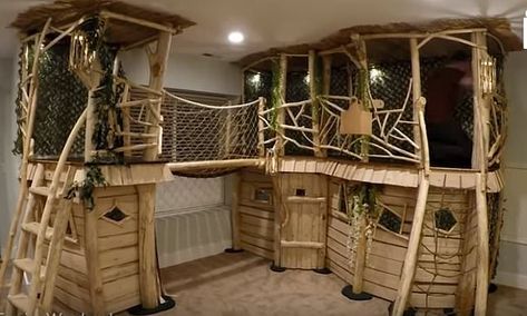 Indoor Treehouse, Indoor Tree House, Backyard Treehouse, Treehouse Ideas, Kids Indoor Playhouse, Simple Tree House, Indoor Playroom, Indoor Playhouse, Indoor Tree