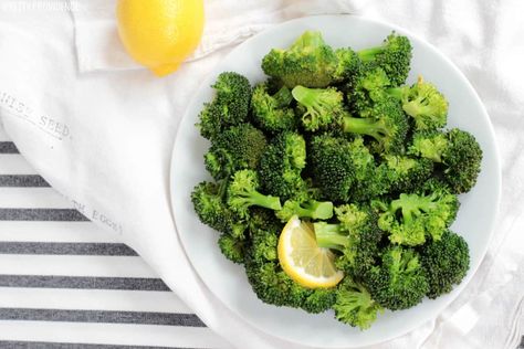 The Best Broccoli Seasoning Ever! Seasoned Steamed Broccoli, Broccoli Seasoning, Recipes With Broccoli, Steamed Broccoli Recipes, Seasoned Broccoli, The Best Broccoli, Best Broccoli, Garlic Broccoli, Vegetarian Sausages