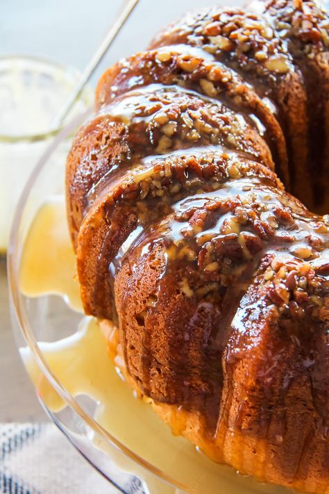 A delicious and easy recipe for Classic Butter Rum Cake with Butter Rum Caramel Sauce. Just like Grandma used to make. Caramel Pecan Cake, Butter Rum Cake, Rum Cake Recipe, Butter Rum, Coconut Pecan Frosting, Butter Pecan Cake, Easy Caramel, Bundt Cake Recipe, Cake Mixes