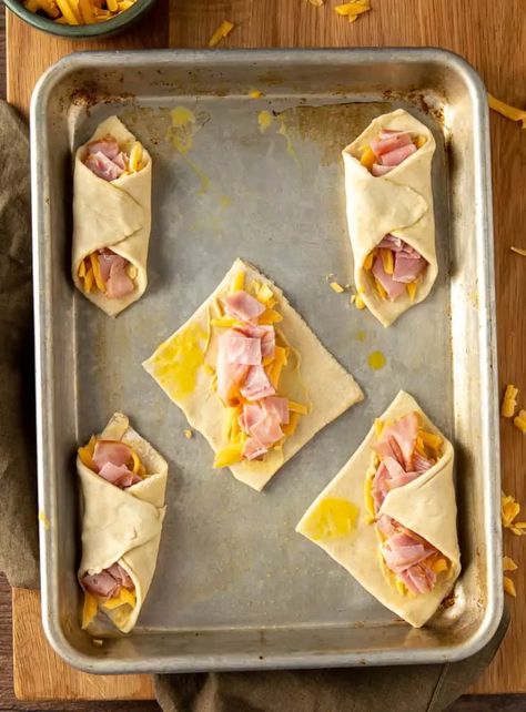 Ham And Cheese Puffs, Easy Puff Pastry Recipe, Phyllo Recipes, Puff Pastry Recipe, Pepperidge Farm Puff Pastry, Pastry Appetizer, Pastry Cook, Cheese Puff Pastry, Easy Puff Pastry