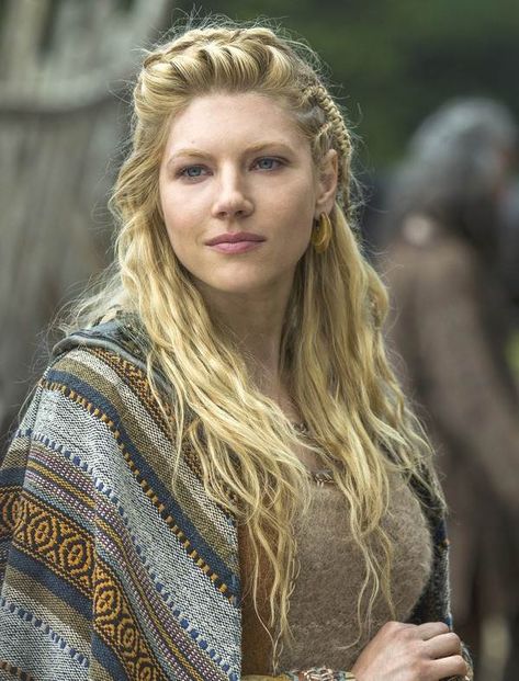 Katheryn Winnick Vikings, Lagertha Lothbrok, Lagertha Vikings, Lagertha Hair, Vikings Lagertha, Vikings Season, Viking Series, Viking Braids, Vikings Tv Series