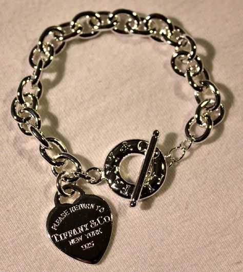 Tiffany Toggle Bracelet, Return To Tiffany Bracelet, Heart Tag Toggle Necklace, Heart Toggle Necklace, Dope Jewelry Accessories, Tiffany Bracelets, Pretty Jewelry Necklaces, Birthday Bracelet, Wrist Jewelry