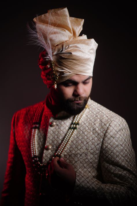 Indian Groom Attire, Engagement Portraits Poses, Bride Groom Photoshoot, Indian Groom Dress, Groomsmen Poses, Indian Bride Poses, Muslim Wedding Photography, Indian Wedding Poses, Bride Photos Poses