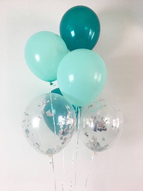 Teal 21st Birthday Decorations, Turquoise Birthday Party Ideas, Teal Baby Shower, Tiffany Birthday Party, Teal Balloons, Mint Party, Filling Balloons, Tiffany Birthday, Turquoise Party