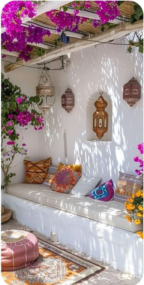 Maximalist Backyard, Moroccan Patio Ideas, Mediterranean Backyard Ideas, Mediterranean Patio Ideas, Mediterranean Furniture, Ideas Terraza, Mediterranean Patio, Mediterranean Living, Terrace Design