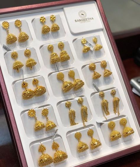 Gold Buttalu, Earrings Jhumka, Small Earrings Gold, Tiny Gold Earrings, Gold Jhumka, Jhumka Designs, Gold Jhumka Earrings, New Gold Jewellery Designs, Gold Earrings Models