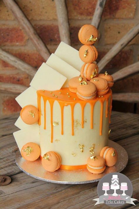 Orange Cake Decoration Birthdays, Birthday Cake Orange Color, Orange Cake Decoration Ideas, Orange Cake Birthday, Orange Color Cake Birthday, Orange Colour Cake, Orange Drip Cake, Orange Cake Design, Orange Color Cake