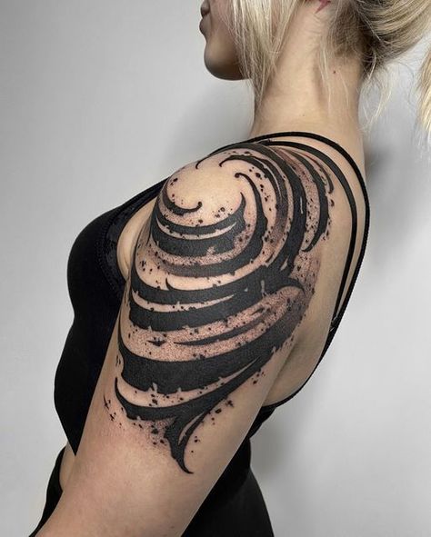 Dark Black Tattoos, Calligraffiti Tattoo, Dark Calligraphy, Dark Lettering, Backpiece Tattoo, Calligraphy Tattoo, Ornamental Tattoo, Chest Tattoos For Women, Metal Tattoo