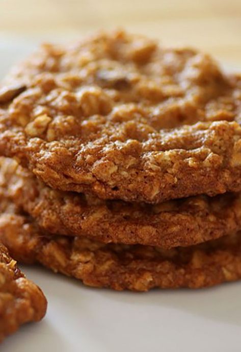 Canna Cookies, Cannabutter Cookies, Cannabutter Recipe, Cannibis Recipes, Pot Cookies, Trail Mix Recipes, Anzac Biscuits, Oatmeal Cookie Recipes, Oatmeal Raisin Cookies