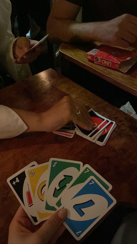 uno, wine and drinks Cheers Snapchat Stories, Uno Snapchat Story, Uno Game Night, Night Out Snapchat Stories, Uno Drinking Game, Uno Aesthetic, Uno Snap, Wicked Christmas, Netflix And Chill Tumblr