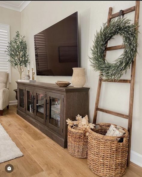 Tv Stand Ideas, Farmhouse Tv, Tv Stand Decor, Farmhouse Tv Stand, Farmhouse Aesthetic, Stand Ideas, Modern Farmhouse Living Room, Wood Designs, Inspire Me Home Decor